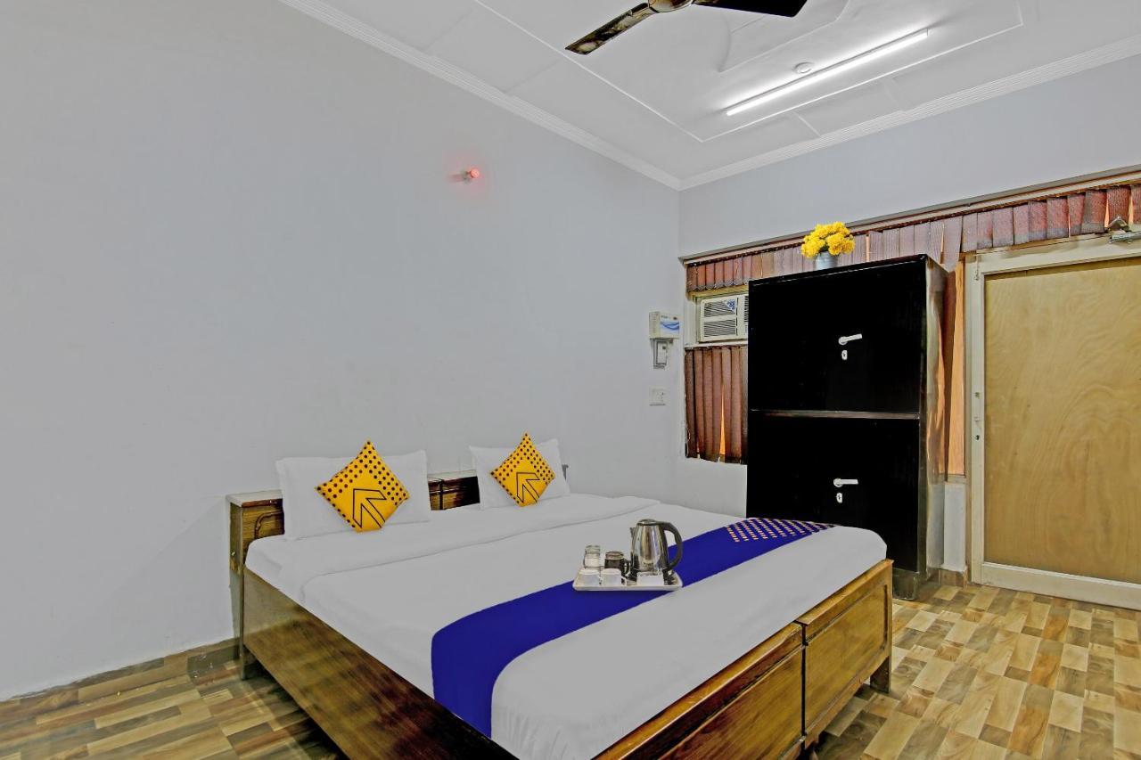 Spot On Shree Naman Guest House Sonipat Extérieur photo